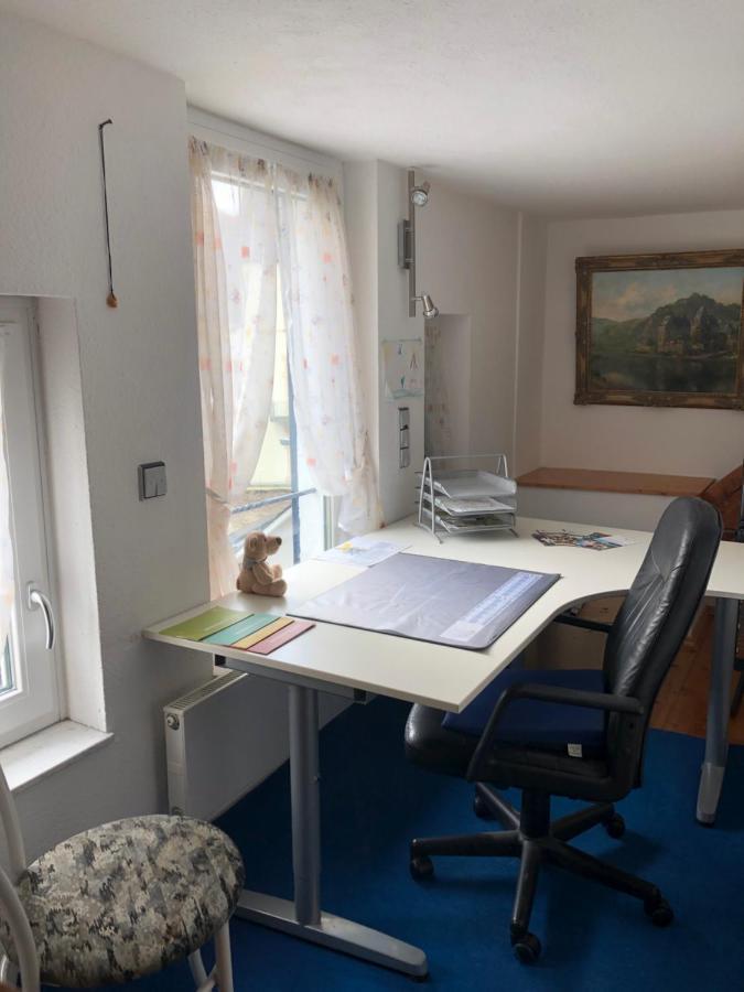 Gemuetliches Zimmer In Winningen Mit Garten-, Kuechennutzung Und Schnellem Wifi Luaran gambar