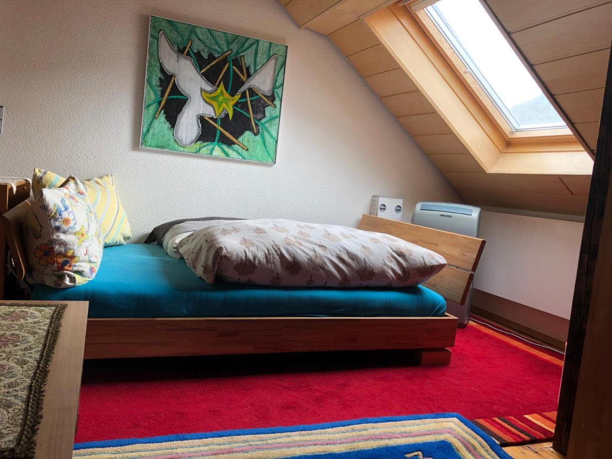 Gemuetliches Zimmer In Winningen Mit Garten-, Kuechennutzung Und Schnellem Wifi Luaran gambar